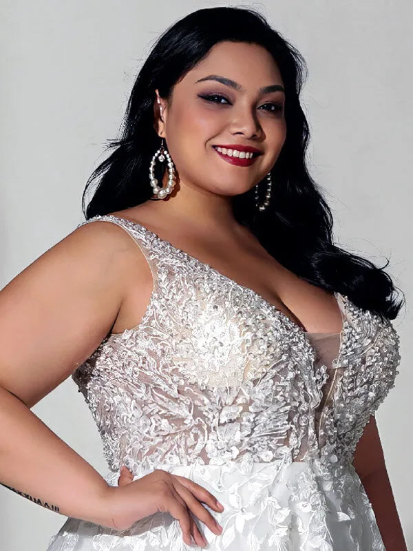 Lace Boho Wedding Dresses For Plus Size Women Bride Sleeveless A Line Ivory V Neck White Curve Bridal Gown Boho Plus Size