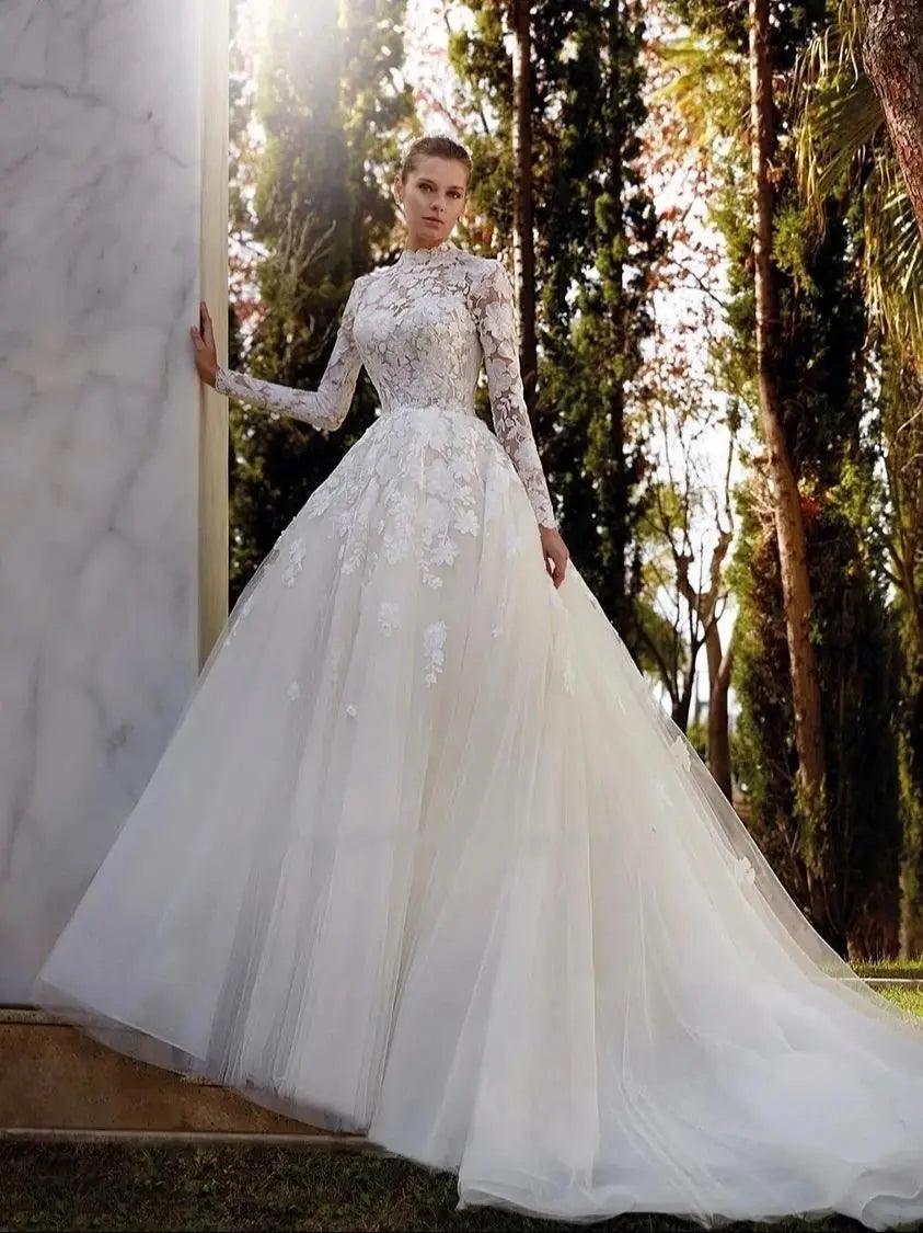 Gorgeous A-Line Wedding Dresses High-Neck Long Sleeves Lace Appliques Bridal Gowns Tulle Tiered Robes Vestidos De Novia As Pictures