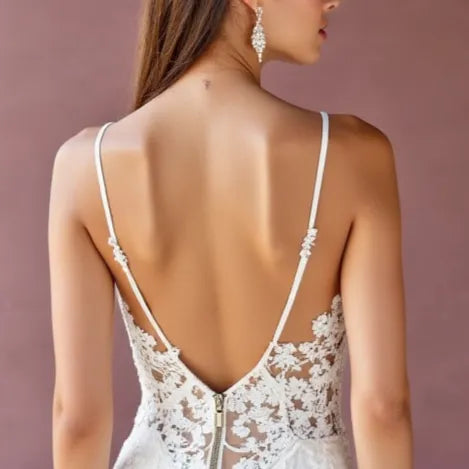 Short Mini Wedding Dress for Petite Brides Wanting a Unique Style